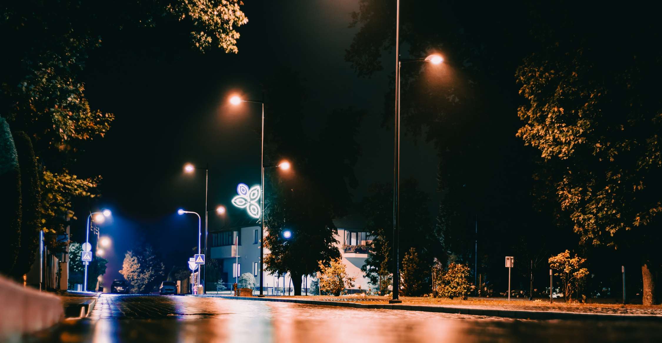 樓宇自控系統，弱電設備監控，高效建筑管理，減少人工成本